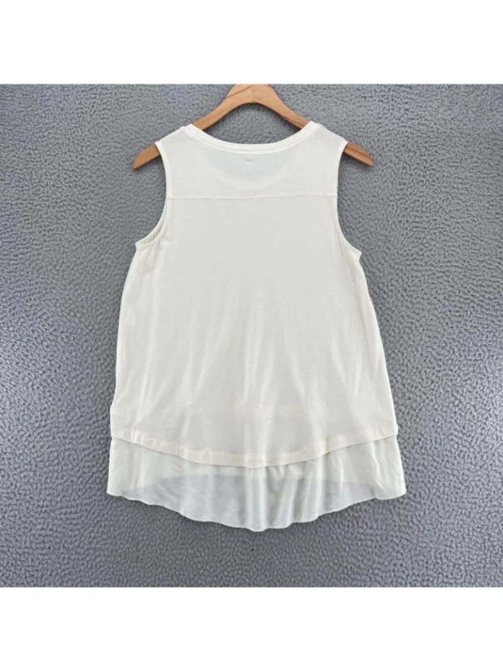 Soft Surroundings Top Womens Small Petite Ivory Shirt Hem Tank Crew Neck Stretch